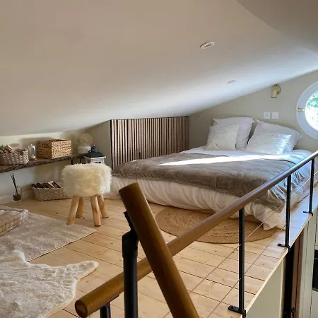 בית נופש Maisonette En Haute Provence *