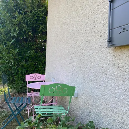 בית נופש Maisonette En Haute Provence *